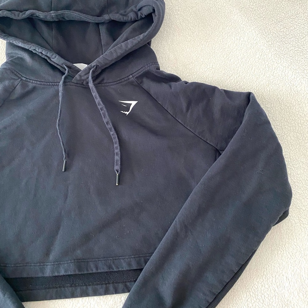 Gymshark cropped hoodie🖤
